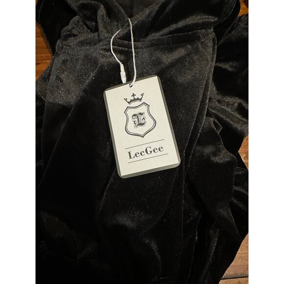 Girls track suit Black Velour size 120 or size 6/7 - Picture 2 of 3